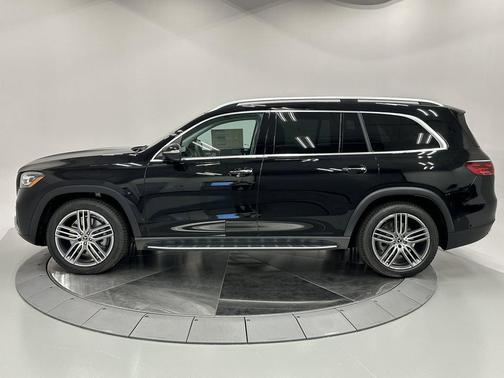 2026 Mercedes-Benz GLS 450 4MATIC