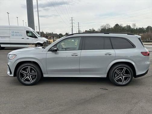 2025 Mercedes-Benz GLS 450 4MATIC