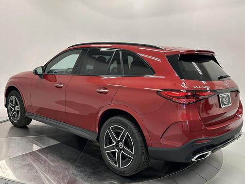2026 Mercedes-Benz GLC 300 Base