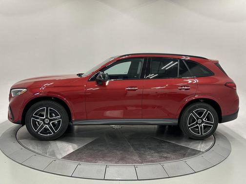 2026 Mercedes-Benz GLC 300 Base