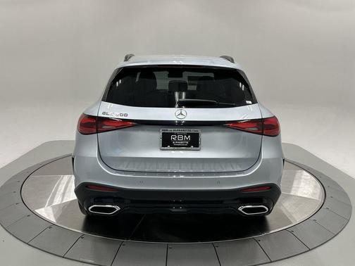 2026 Mercedes-Benz GLC 300 Base