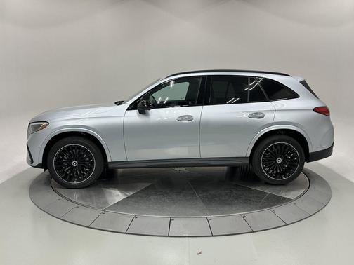 2026 Mercedes-Benz GLC 300 Base