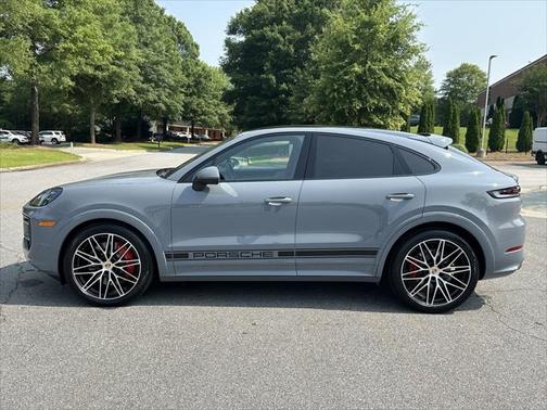 2024 Porsche Cayenne S