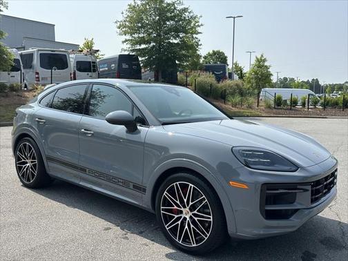 2024 Porsche Cayenne S