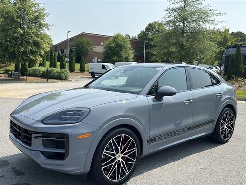 2024 Porsche Cayenne S