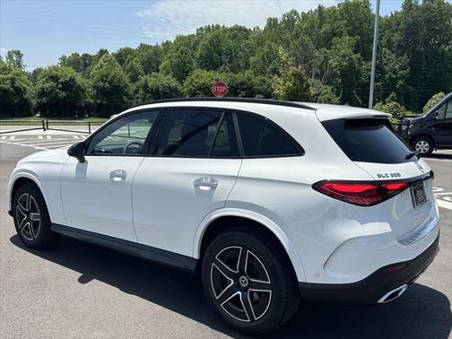 2025 Mercedes-Benz GLC 300 4MATIC