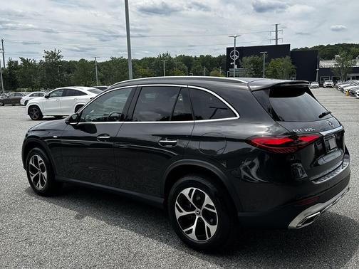 Gray 2025 Mercedes-Benz GLC 350e Base