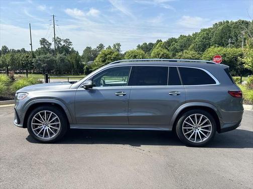 2025 Mercedes-Benz GLS 450 4MATIC