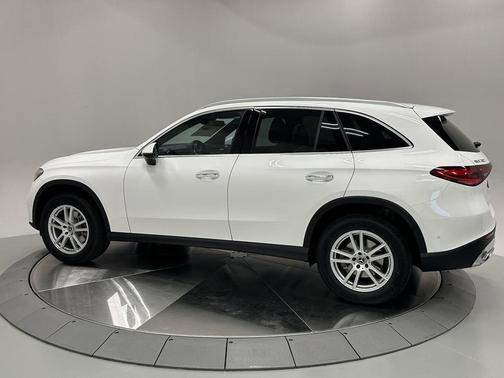 2026 Mercedes-Benz GLC 300 4MATIC