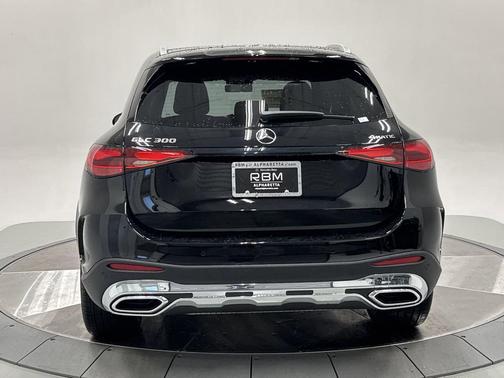 2026 Mercedes-Benz GLC 300 4MATIC