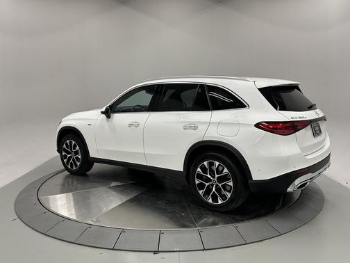 2025 Mercedes-Benz GLC 350e Base