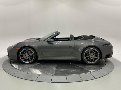 2022 Porsche 911 Carrera
