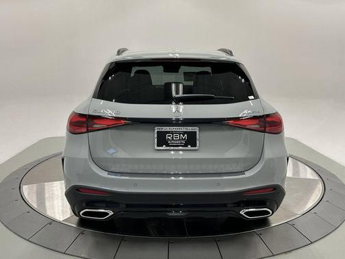 2026 Mercedes-Benz GLC 300 4MATIC