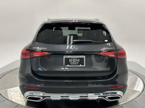 2026 Mercedes-Benz GLC 300 4MATIC