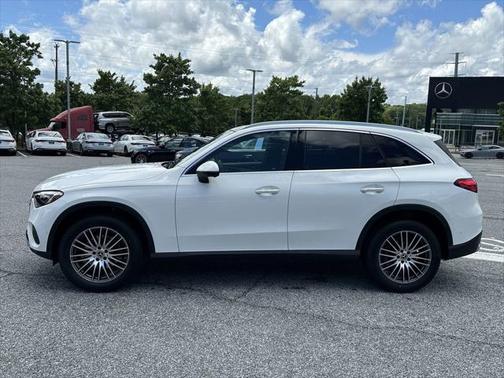 2025 Mercedes-Benz GLC 300 Base