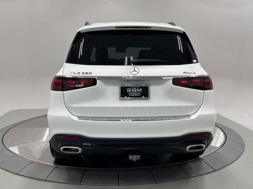 2026 Mercedes-Benz GLS 580 4MATIC