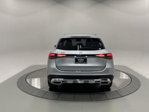 2025 Mercedes-Benz GLC 300 4MATIC