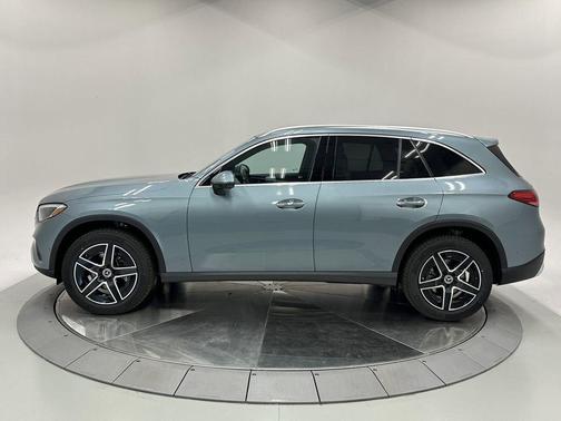 2026 Mercedes-Benz GLC 300 4MATIC