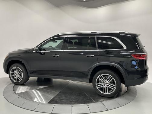 2024 Mercedes-Benz GLS 450 4MATIC