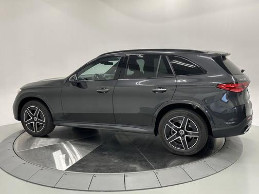 2025 Mercedes-Benz GLC 300 Base