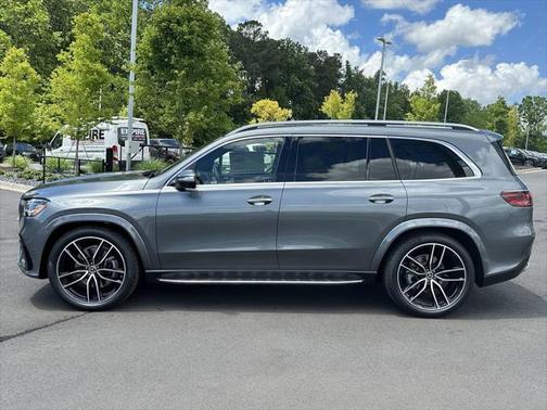 2025 Mercedes-Benz GLS 580 4MATIC