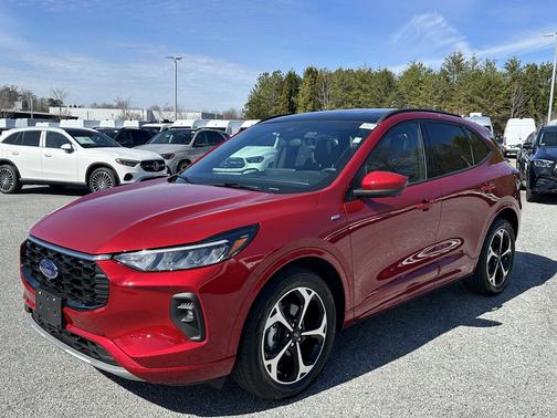 2023 Ford Escape ST-Line Select