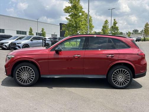 2025 Mercedes-Benz GLC 300 4MATIC