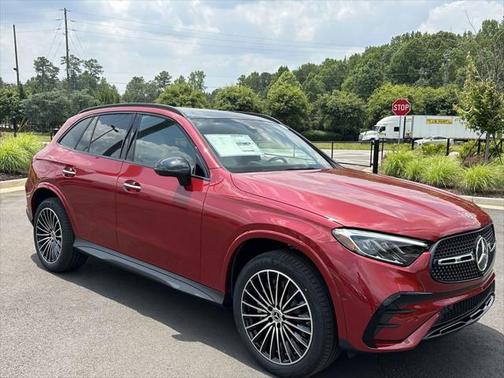 2025 Mercedes-Benz GLC 300 4MATIC