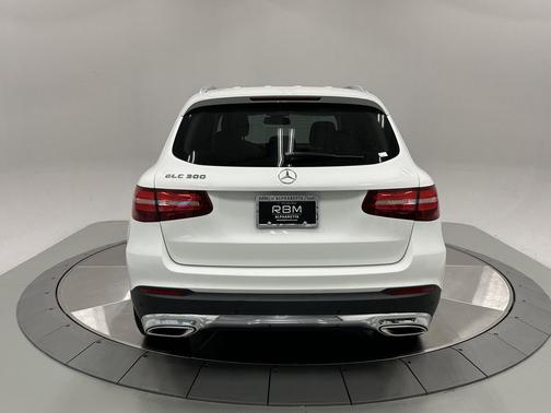 2018 Mercedes-Benz GLC 300 Base