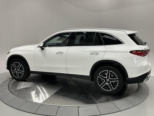 2026 Mercedes-Benz GLC 300 Base