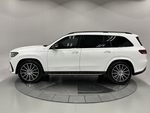 2025 Mercedes-Benz GLS 580 4MATIC