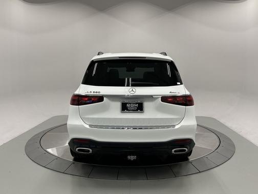 2025 Mercedes-Benz GLS 580 4MATIC