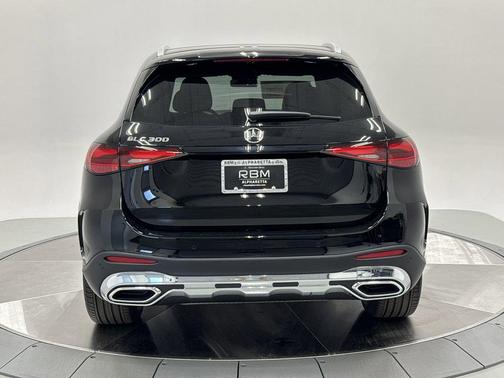 2026 Mercedes-Benz GLC 300 Base