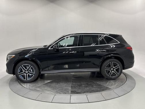 2026 Mercedes-Benz GLC 300 Base