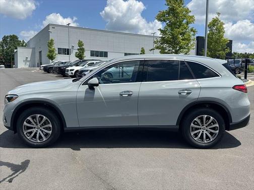 2025 Mercedes-Benz GLC 300 4MATIC