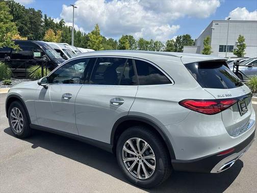 2025 Mercedes-Benz GLC 300 4MATIC