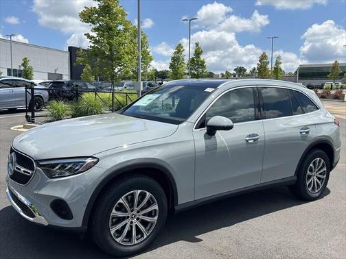 2025 Mercedes-Benz GLC 300 4MATIC