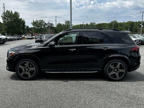 Black 2026 Mercedes-Benz GLE 450 4MATIC
