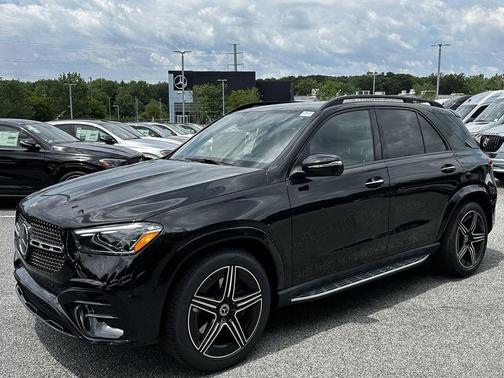 Black 2026 Mercedes-Benz GLE 450 4MATIC