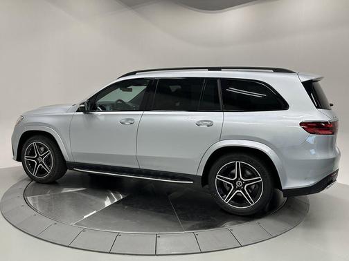 2026 Mercedes-Benz GLS 450 4MATIC