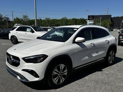 White 2025 Mercedes-Benz GLA 250 4MATIC