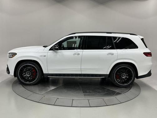 2026 Mercedes-Benz AMG GLS 63 Base