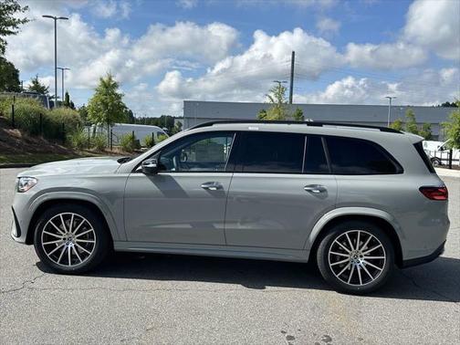 2025 Mercedes-Benz GLS 450 4MATIC