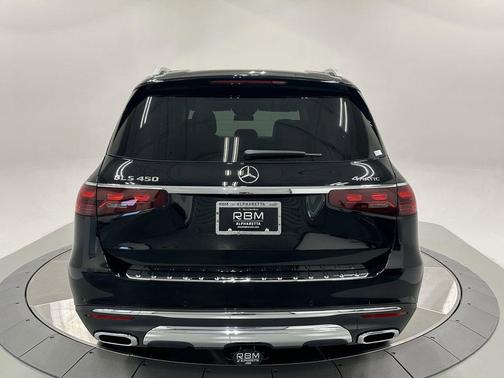 2026 Mercedes-Benz GLS 450 4MATIC