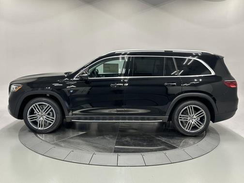 2026 Mercedes-Benz GLS 450 4MATIC