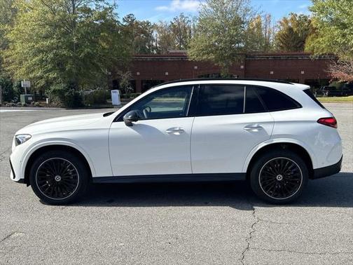 2025 Mercedes-Benz GLC 300 Base