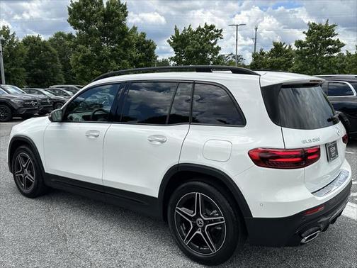 2025 Mercedes-Benz GLB 250 Base
