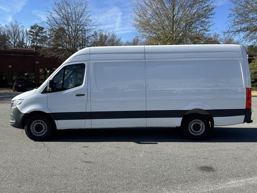 2024 Mercedes-Benz Sprinter 2500 High Roof