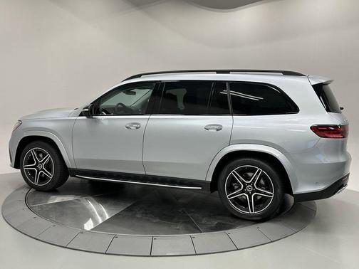2026 Mercedes-Benz GLS 450 4MATIC