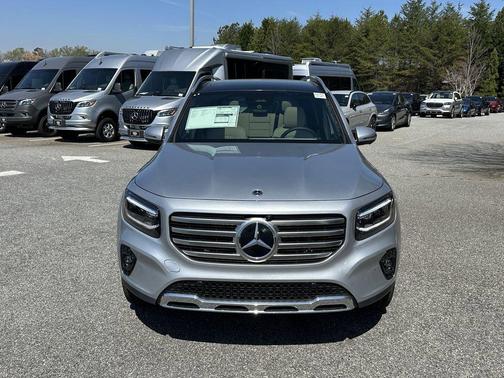 Cirrus Silver Metallic 2026 Mercedes-Benz GLB 250 Base